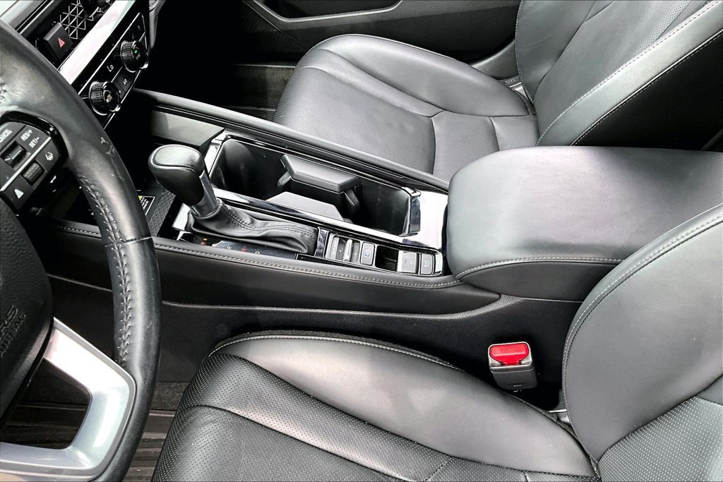 Used 2024 Honda Accord Touring image 15