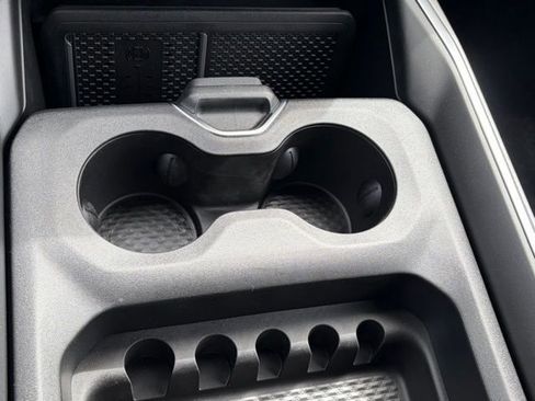 New 2026 RAM 1500 4x4 Crew Cab image 24