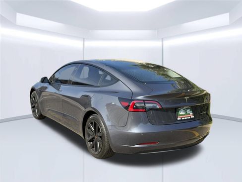Used 2022 Tesla Model 3 Long Range AWD/4WD image 10