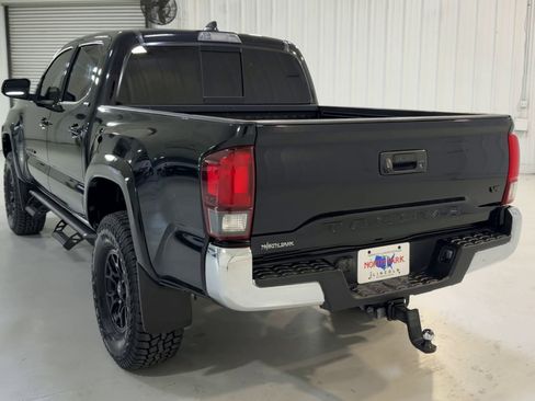 Used 2022 Toyota Tacoma SR5 image 8