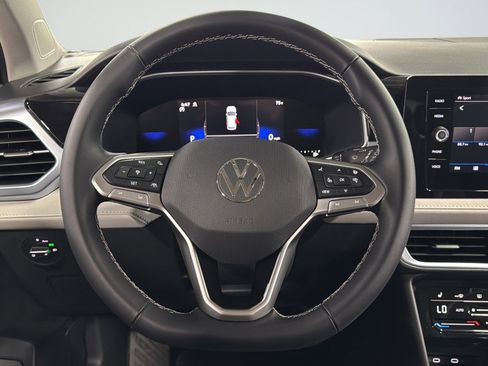 New 2026 Volkswagen Taos SE AWD/4WD image 35