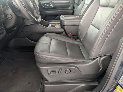 Certified 2022 Chevrolet Suburban RST w/ Luxury Package AWD/4WD image 13