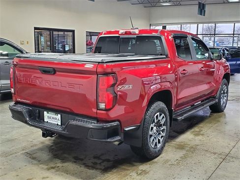 Certified 2024 Chevrolet Colorado Z71 w/ Z71 Convenience Package 2 image 4