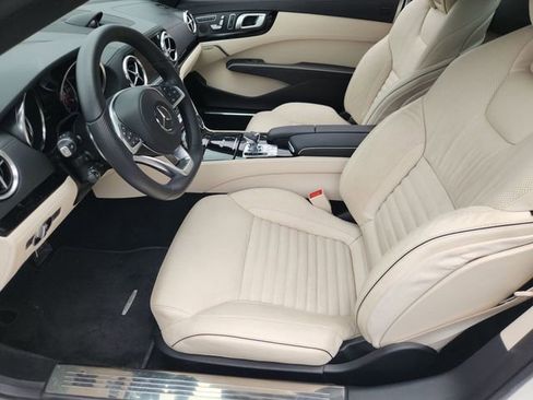 Used 2017 Mercedes-Benz SL 550 image 20