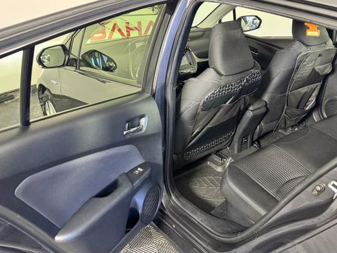 Used 2017 Toyota Prius Two FWD image 23