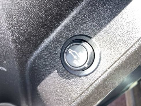 Used 2024 Chevrolet Equinox LT w/ LPO, Floor Liner Package AWD/4WD image 9