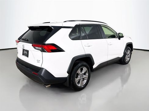 Used 2023 Toyota RAV4 XLE w/ Convenience Package image 7