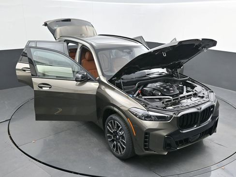 New 2026 BMW X5 M60i image 61
