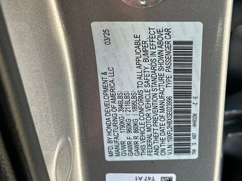 Certified 2025 Honda Civic Sport image 32