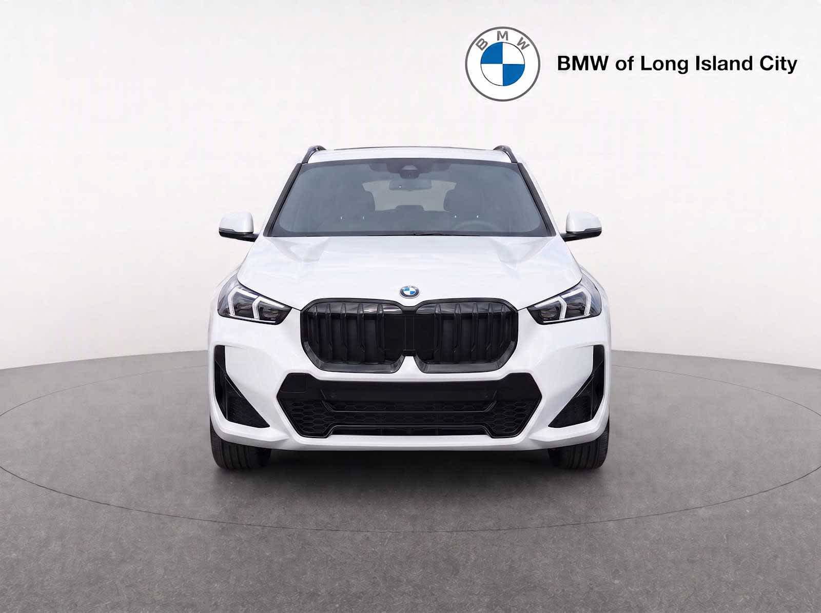New 2027 BMW X1 xDrive28i AWD/4WD image 2