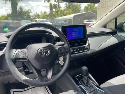 Used 2026 Toyota Corolla LE FWD image 11