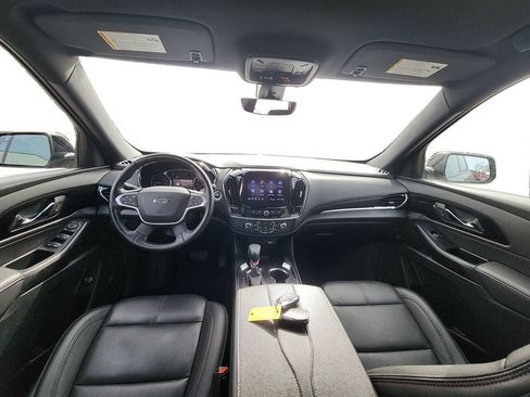Used 2023 Chevrolet Traverse RS AWD/4WD image 12
