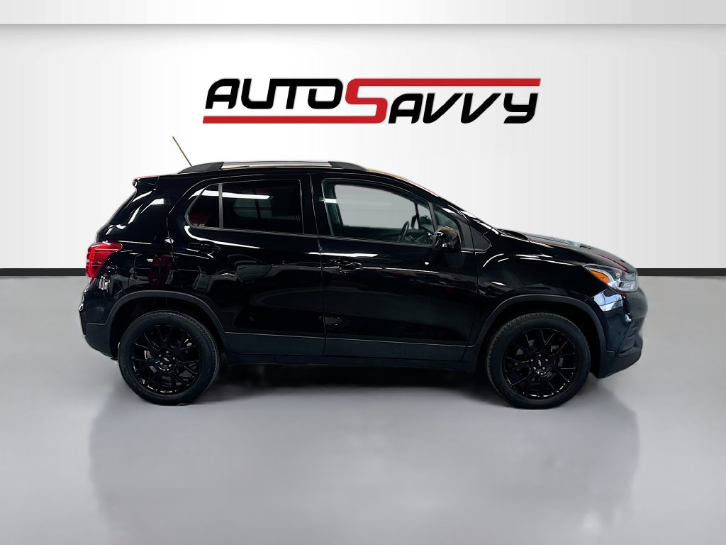 Used 2022 Chevrolet Trax LT w/ Premium Seat Package AWD/4WD image 8