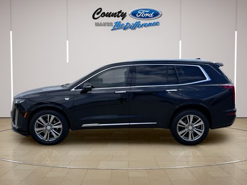 Used 2023 Cadillac XT6 Premium Luxury AWD/4WD image 3