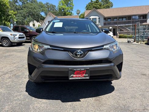 Used 2018 Toyota RAV4 LE w/ All Weather Liner Package AWD/4WD image 4