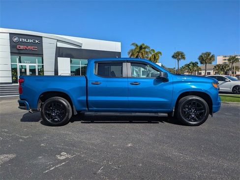 Used 2024 Chevrolet Silverado 1500 Custom image 3