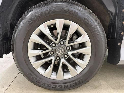 Used 2017 Lexus GX 460 Luxury w/ Preferred Accessory Package AWD/4WD image 7