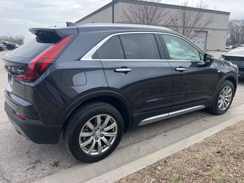 Used 2023 Cadillac XT4 Premium Luxury image 5