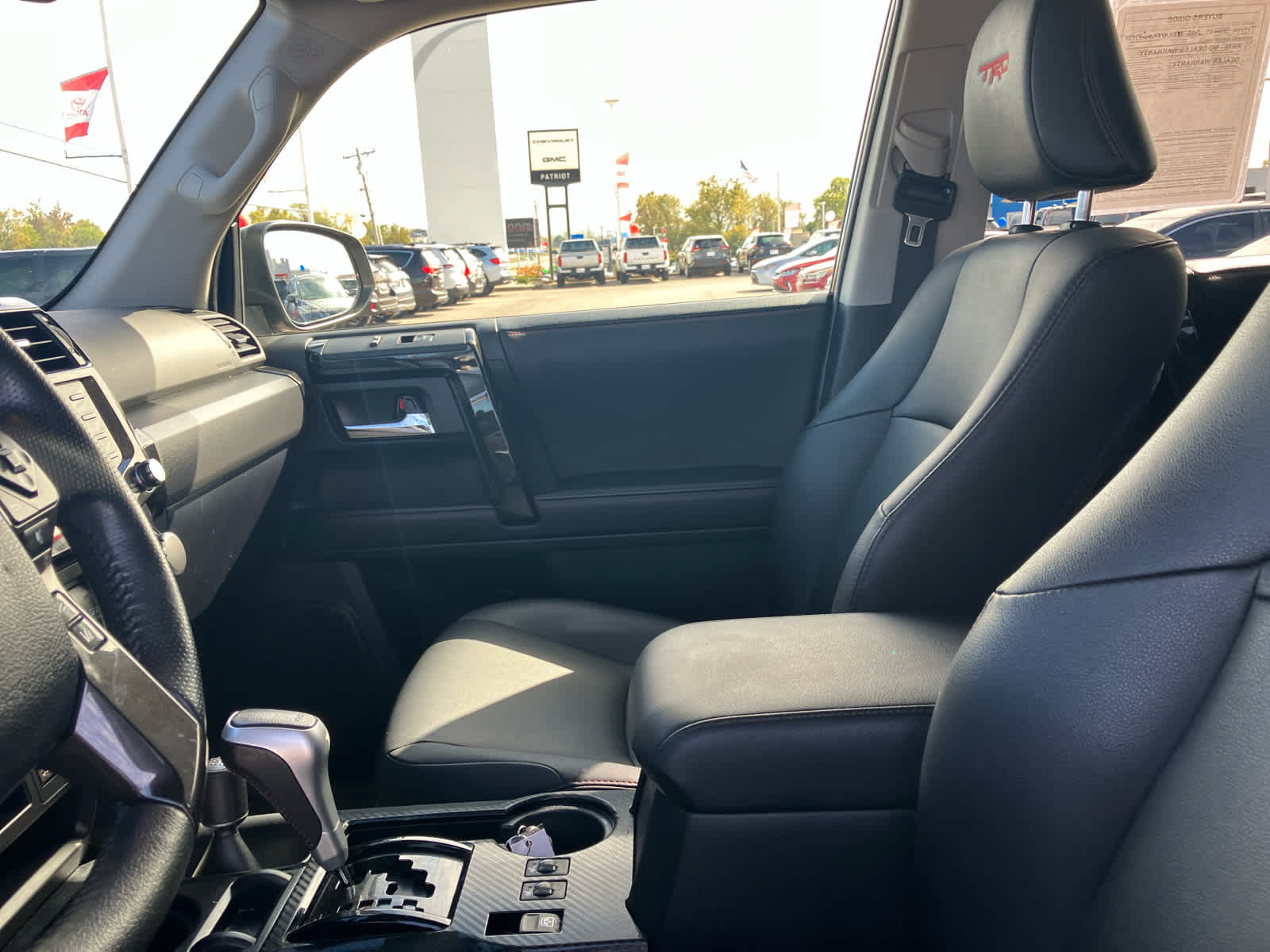 Used 2022 Toyota 4Runner TRD Off-Road Premium w/ TRD Black Wheel Package (TMS) AWD/4WD image 10