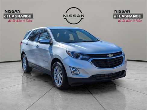 Used 2018 Chevrolet Equinox LT image 3