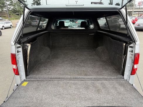 Used 2005 Ford F150 XLT image 14