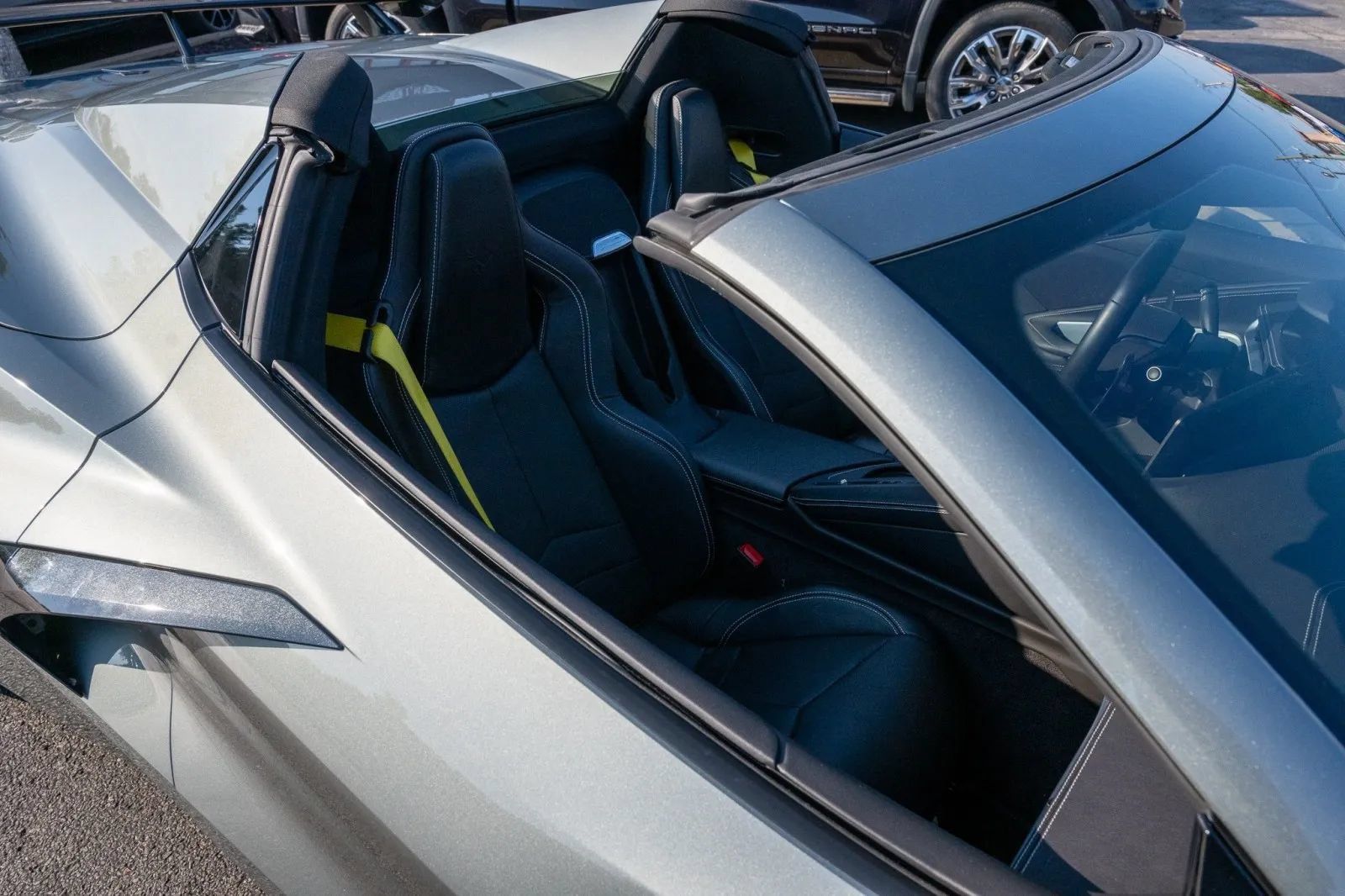 Used 2022 Chevrolet Corvette Stingray Convertible w/ 1LT RWD image 50
