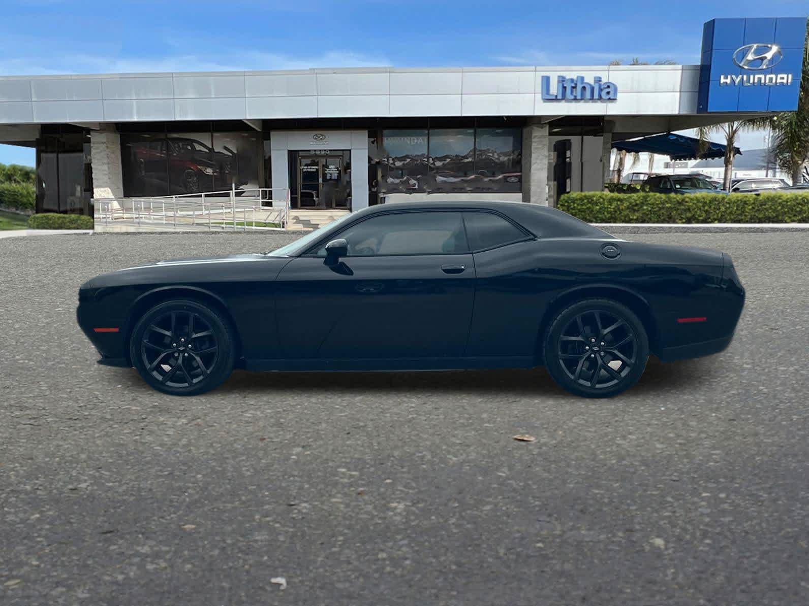 Used 2019 Dodge Challenger SXT w/ Blacktop Package RWD image 6