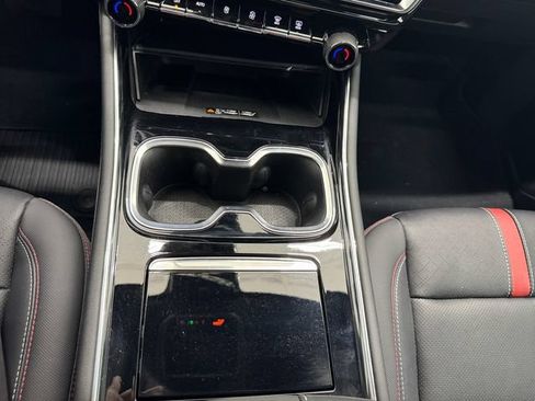 Used 2026 Chevrolet Traverse RS w/ LPO, Floor Liner Package FWD image 36