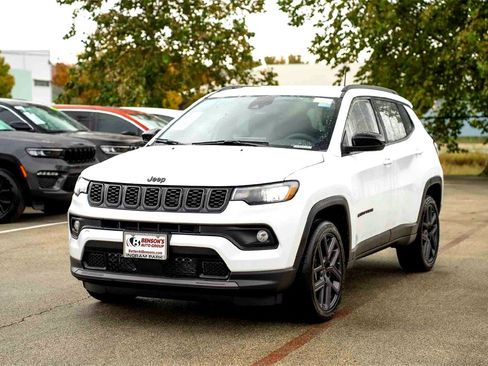 New 2026 Jeep Compass Latitude image 7