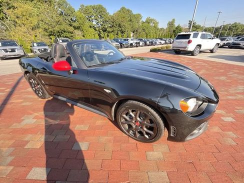 Used 2020 FIAT 124 Spider Abarth w/ Convenience Group RWD image 24