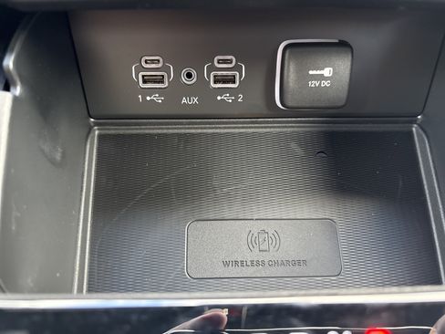 New 2025 Jeep Grand Cherokee Laredo X w/ Luxury Tech Group I image 28