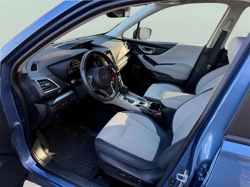 Used 2019 Subaru Forester Premium AWD/4WD image 9
