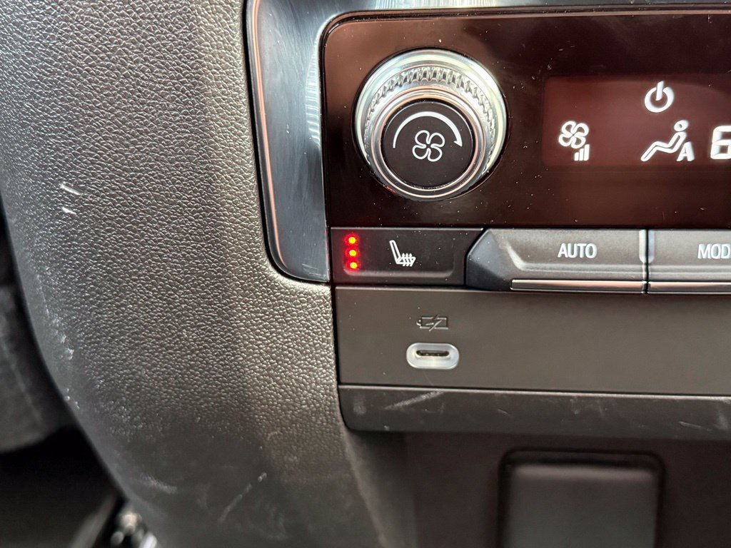 Used 2021 GMC Yukon Denali AWD/4WD image 39