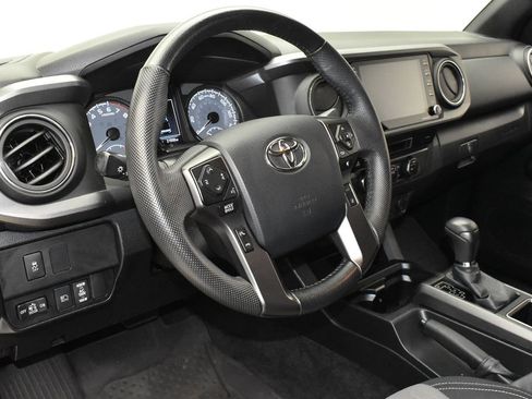 Used 2023 Toyota Tacoma TRD Sport AWD/4WD image 17