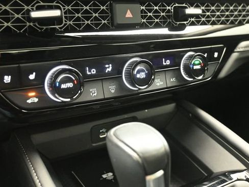 Used 2023 Honda Accord Touring image 31