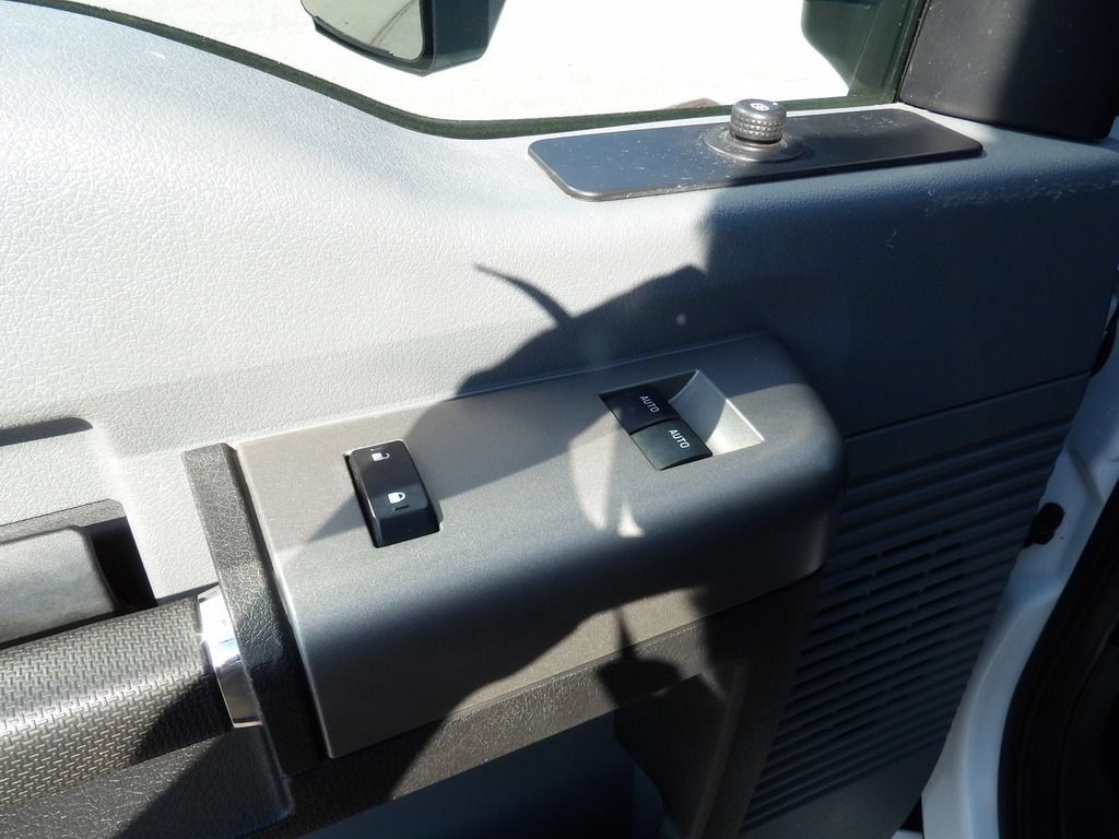 Used 2025 Ford F650 2WD Regular Cab Super Duty image 27