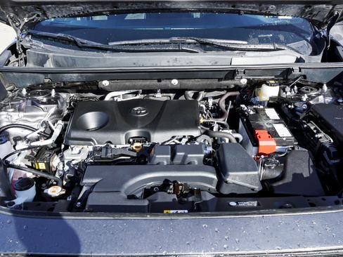 Certified 2024 Toyota RAV4 LE AWD/4WD image 15