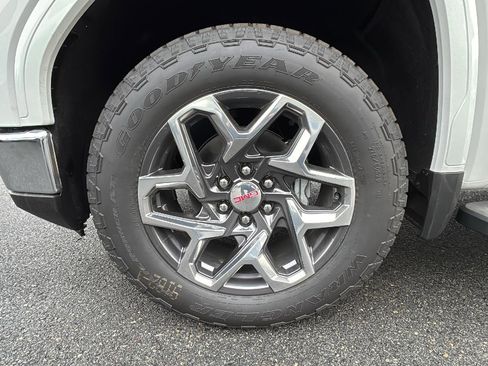 New 2026 GMC Sierra 1500 SLT w/ SLT Premium Plus Package image 10