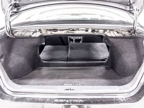 Used 2024 Nissan Sentra S image 38