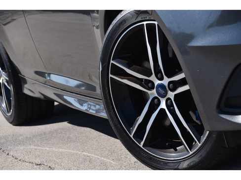 Used 2015 Ford Focus ST w/ Equipment Group 402A image 10