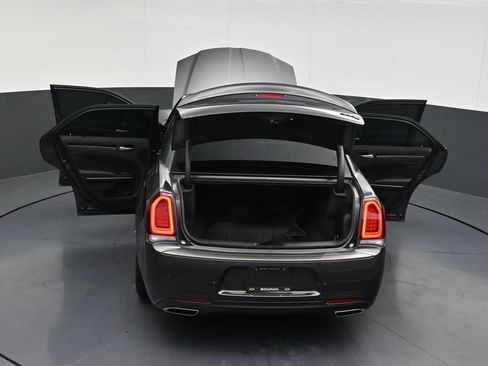 Used 2023 Chrysler 300 S w/ Comfort Group RWD image 37