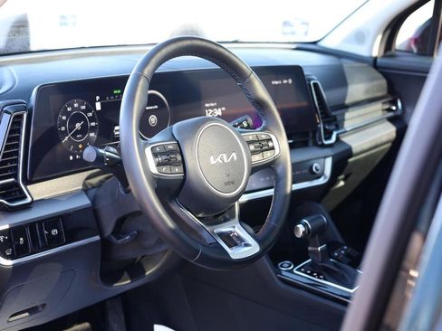 Used 2023 Kia Sportage SX image 6