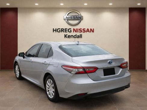 Used 2023 Toyota Camry LE image 4