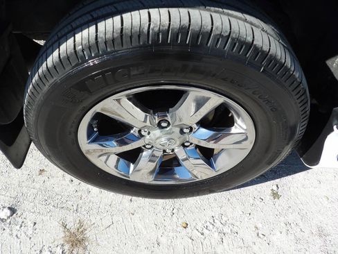 Used 2011 Lexus GX 460 Base AWD 4dr SUV image 14