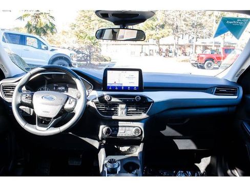 Certified 2022 Ford Escape SEL image 13