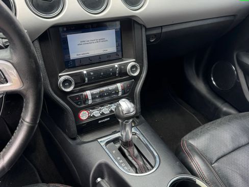 Used 2017 Ford Mustang Premium RWD image 13