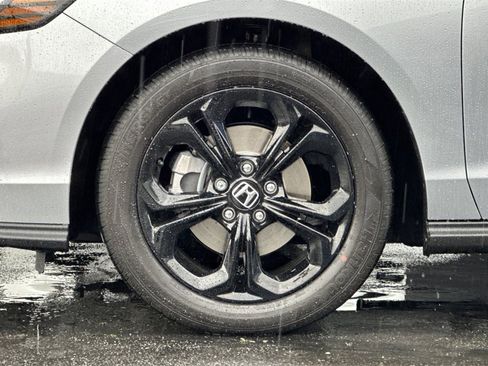 Certified 2025 Honda Accord SE image 24