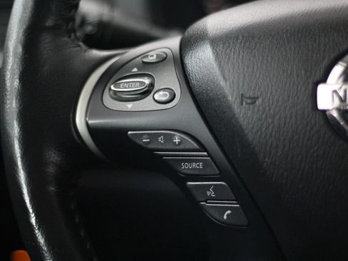 Used 2020 Nissan Pathfinder SL AWD/4WD image 12