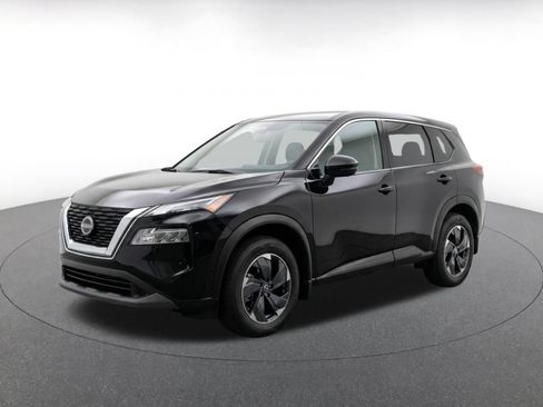 Used 2025 Nissan Rogue SV AWD/4WD image 3