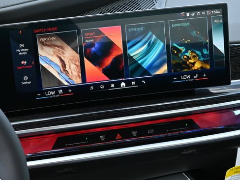 New 2026 BMW 740i image 34